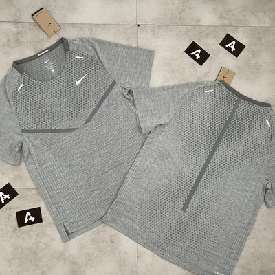 ADV TECHKNIT T-SHIRT - SMOKE GREY
